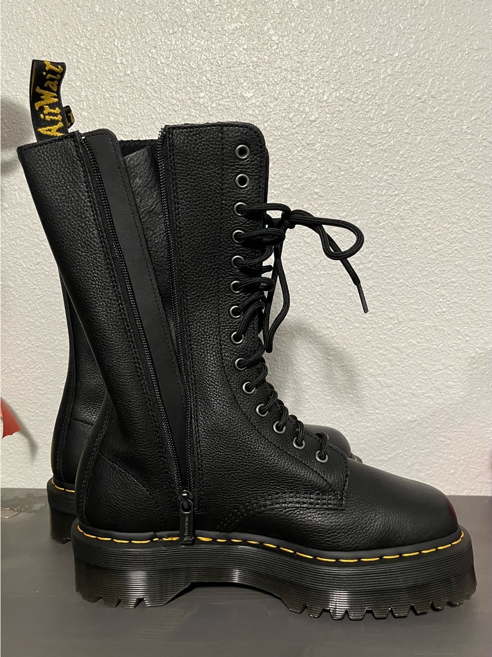 Dr. Martens 1B99 Quad Platform Boots – Black – NEW IN BOX - Picture 2 of 5